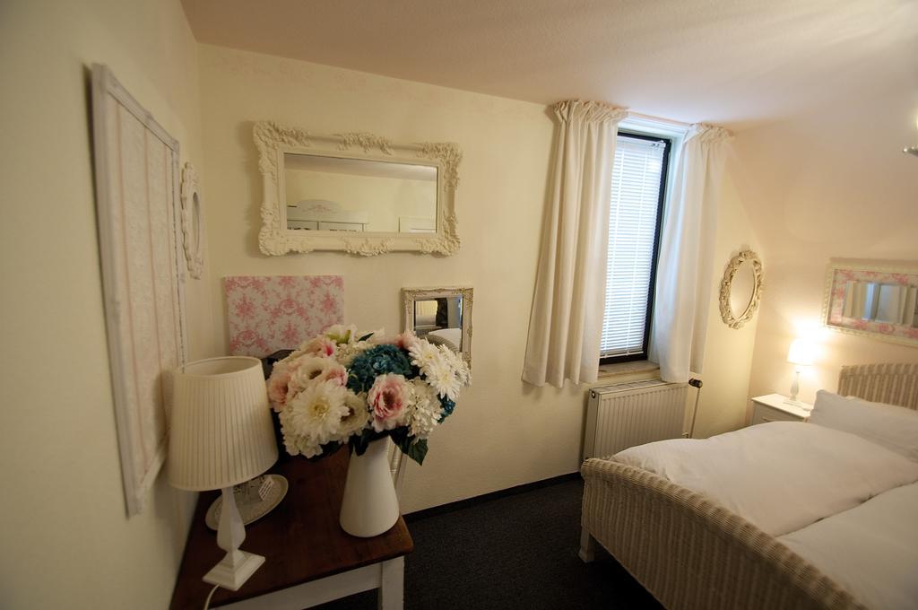 Landhaus Hamm The Unique Boutique Hotel Dusseldorf Bilik gambar